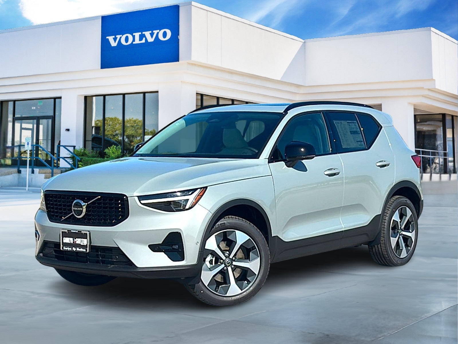 2026 Volvo XC40